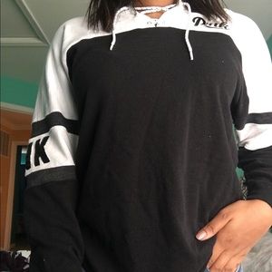 White/black long sleeve t-shirt from pink